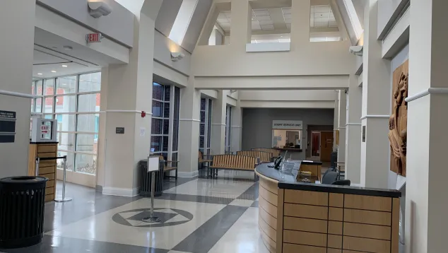 Photo of courthouse information desk in Richmond, Va.