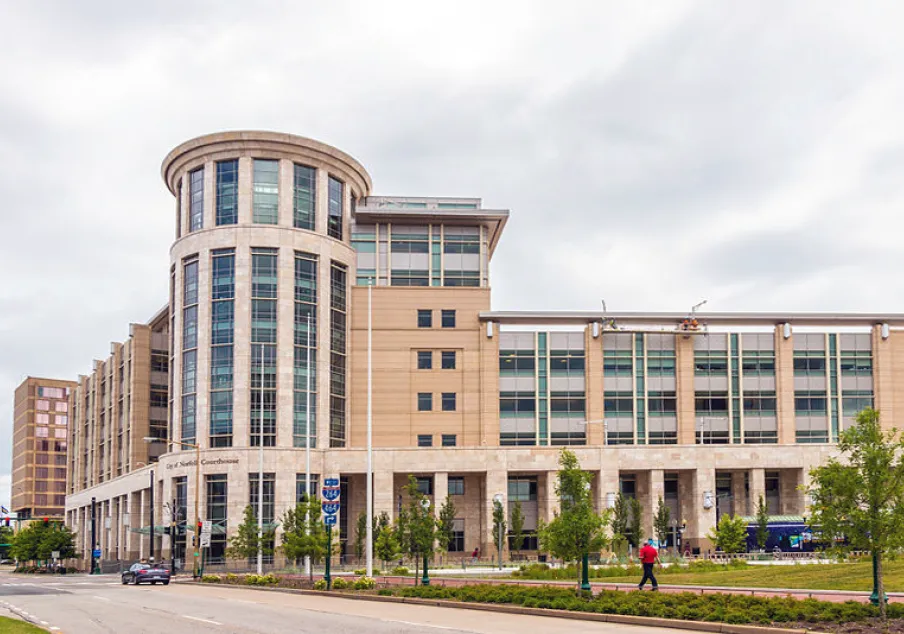 Photo of courthouse in Norfolk, Va.